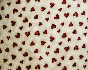 Tessuto americano ideale per patchwork, quilt e cucito creativo, realizzato in cotone 100% a tema San Valentino in altezza di cm 110.