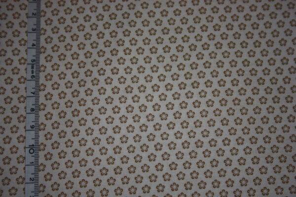 Tessuto americano ideale per patchwork, quilt e cucito creativo, realizzato in cotone 100% in altezza di cm 110.