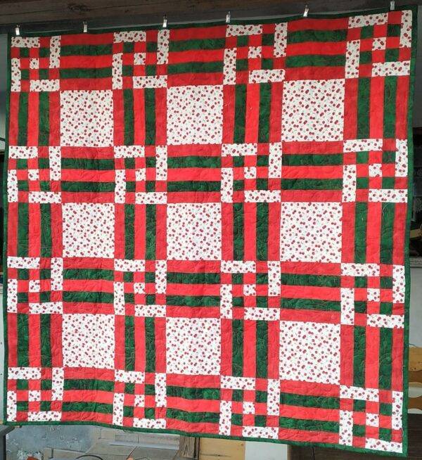 Quilt  patchwork con inserti a fantasia "cherry".