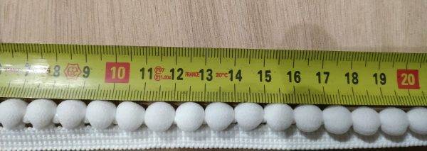 Bordura con palline pompon - immagine 2