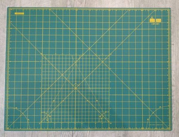 Base da taglio OLFA 45 x 60 cm. - immagine 2