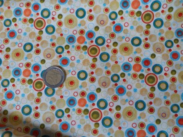 Tessuto americano ideale per patchwork, quilt e cucito creativo per bambini realizzato in cotone 100% in altezza di cm 110.