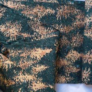 Tessuto cotone 100% stampato con tecnica batik