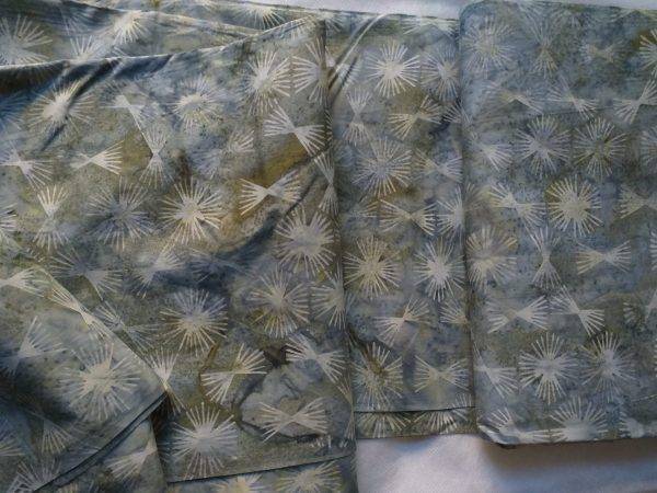 Tessuto cotone 100% stampato con tecnica batik