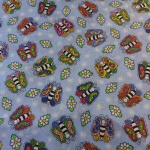 Tessuto americano ideale per patchwork, quilt e cucito creativo, realizzato in cotone 100%.